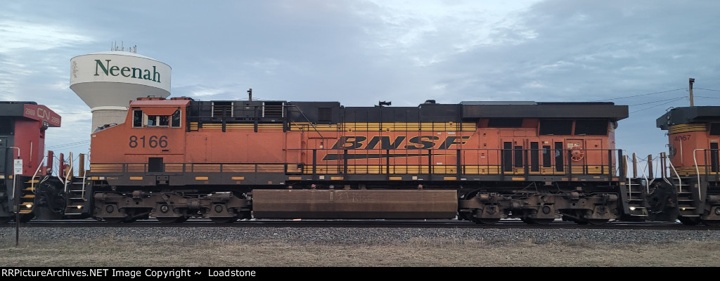 BNSF 8166